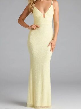 Windsor Pale Yellow Spaghetti Strap V-Neck Maxi Dress